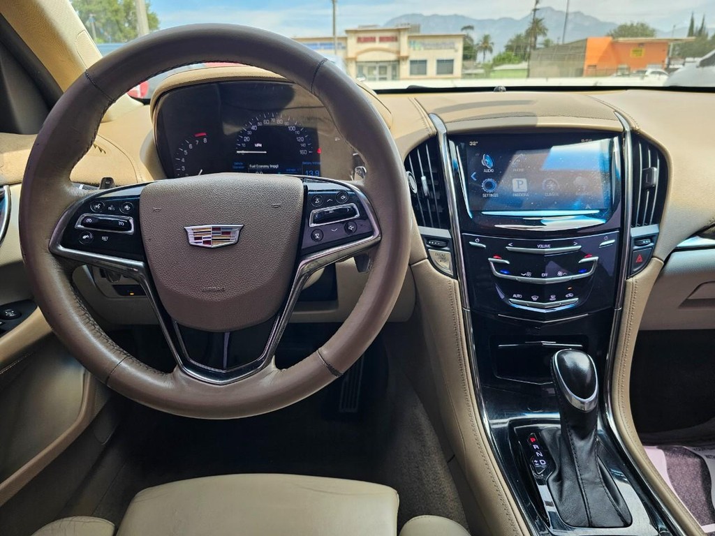 Cadillac ATS Sedan Vehicle Full-screen Gallery Image 26