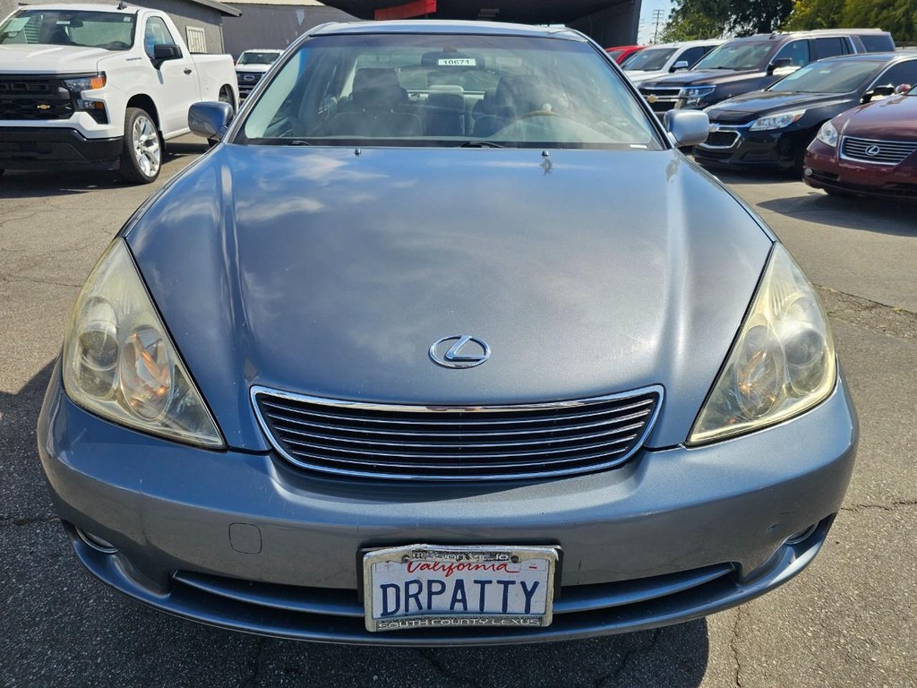 Lexus ES 330 Vehicle Full-screen Gallery Image 8