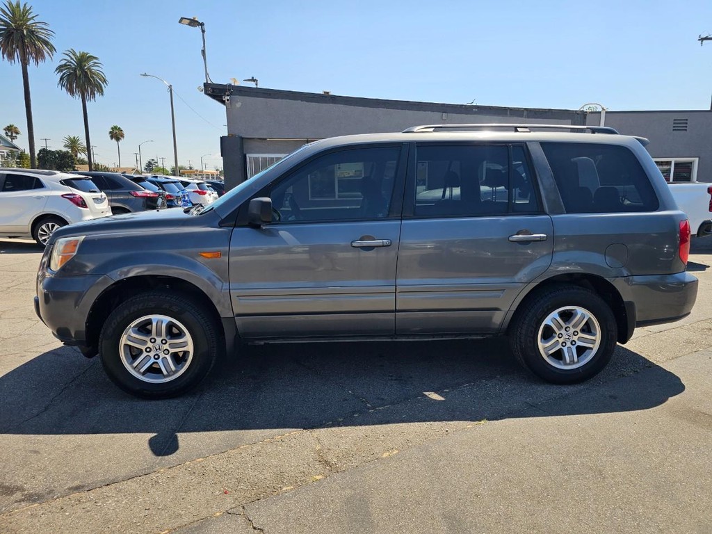 Honda Pilot Vehicle Full-screen Gallery Image 3