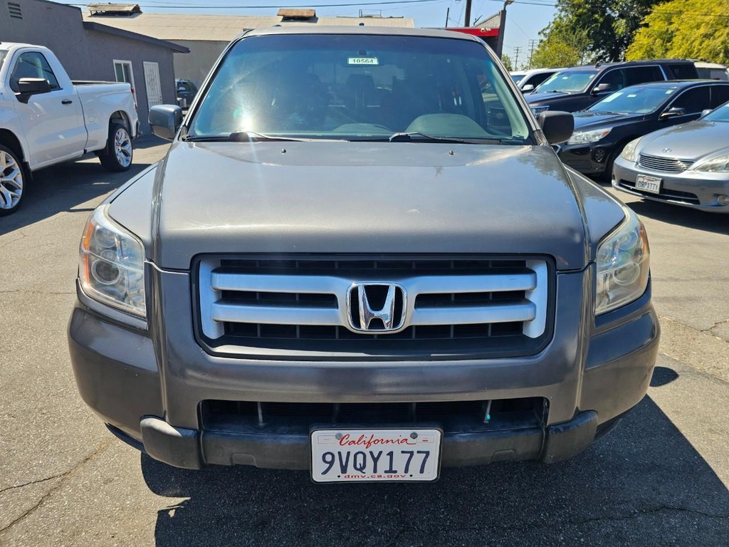 Honda Pilot Vehicle Full-screen Gallery Image 9