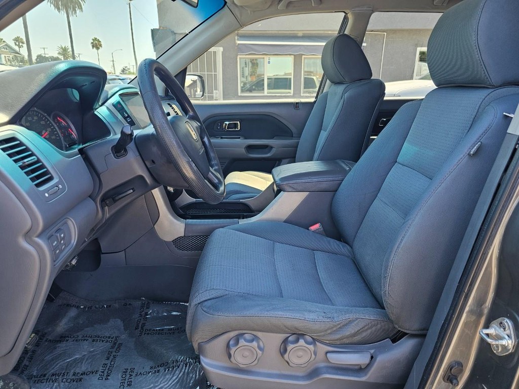 Honda Pilot Vehicle Full-screen Gallery Image 17