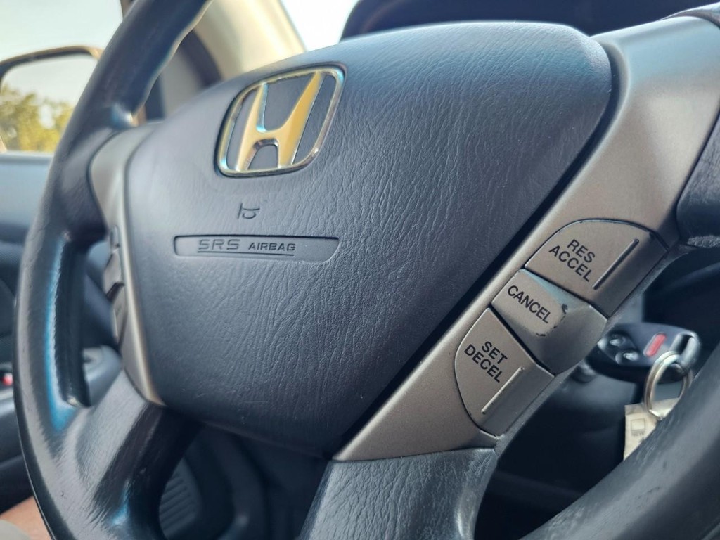 Honda Pilot Vehicle Full-screen Gallery Image 22