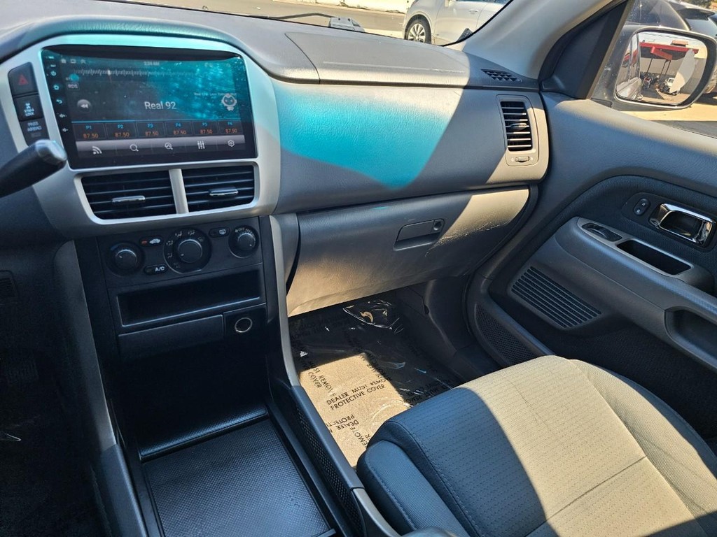 Honda Pilot Vehicle Full-screen Gallery Image 30