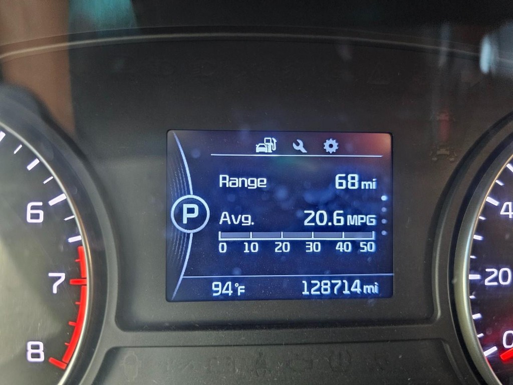 Kia Optima Vehicle Full-screen Gallery Image 19