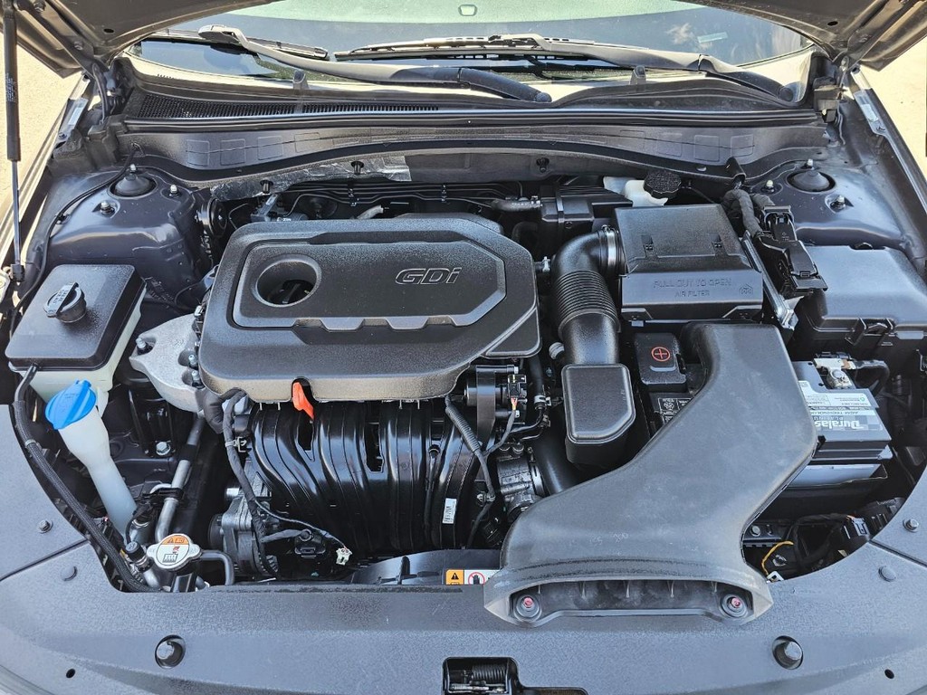 Kia Optima Vehicle Full-screen Gallery Image 35