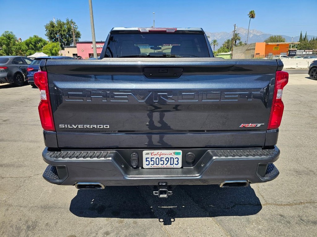 Chevrolet Silverado 1500 Vehicle Full-screen Gallery Image 5