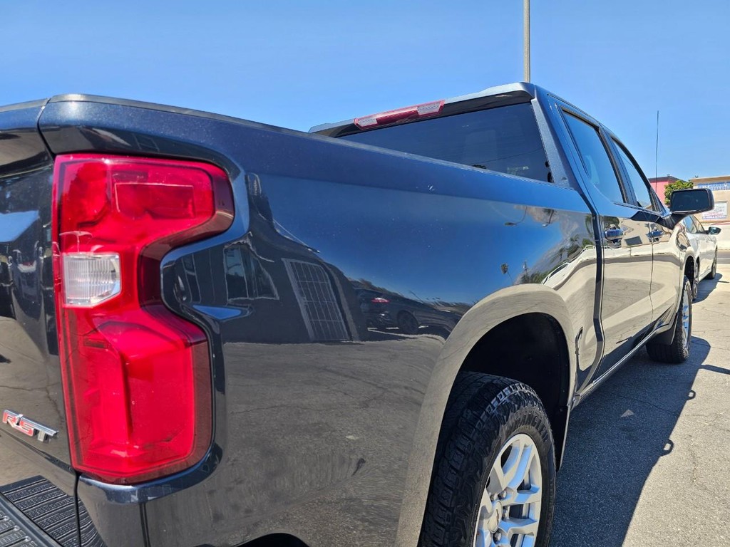 Chevrolet Silverado 1500 Vehicle Full-screen Gallery Image 13