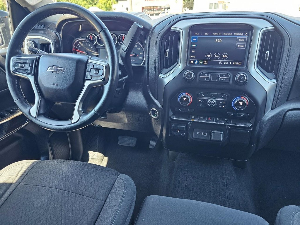 Chevrolet Silverado 1500 Vehicle Full-screen Gallery Image 30