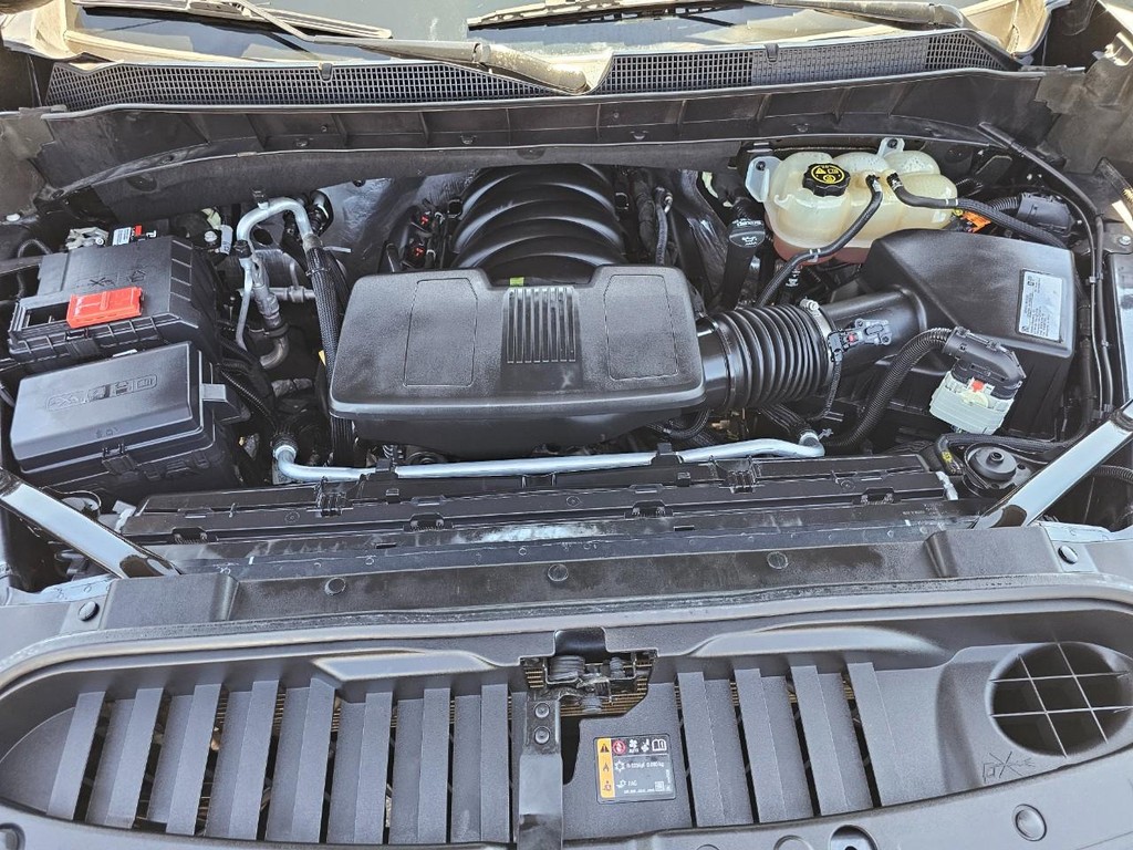 Chevrolet Silverado 1500 Vehicle Full-screen Gallery Image 36