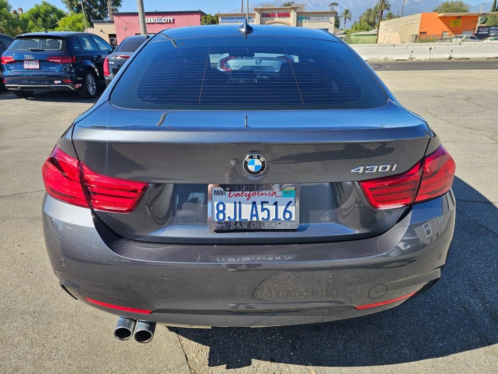 BMW 4 Series Vehicle Full-screen Gallery Image 5