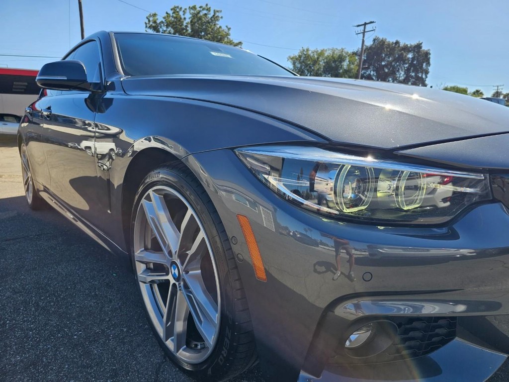 BMW 4 Series Vehicle Full-screen Gallery Image 10