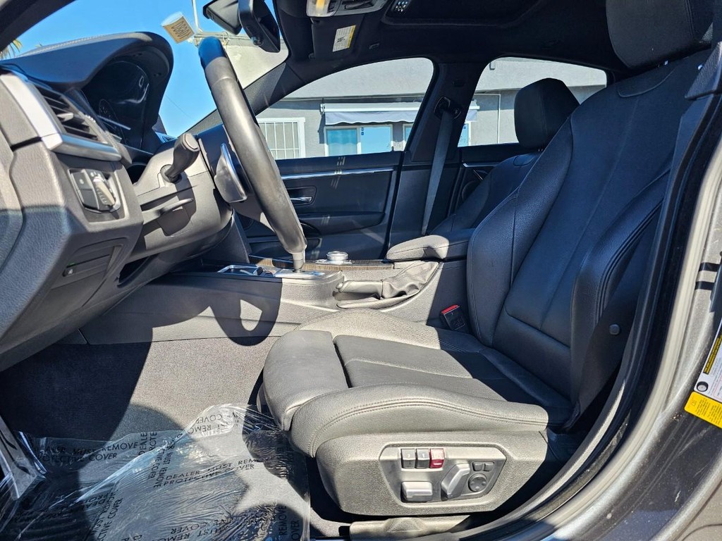 BMW 4 Series Vehicle Full-screen Gallery Image 20