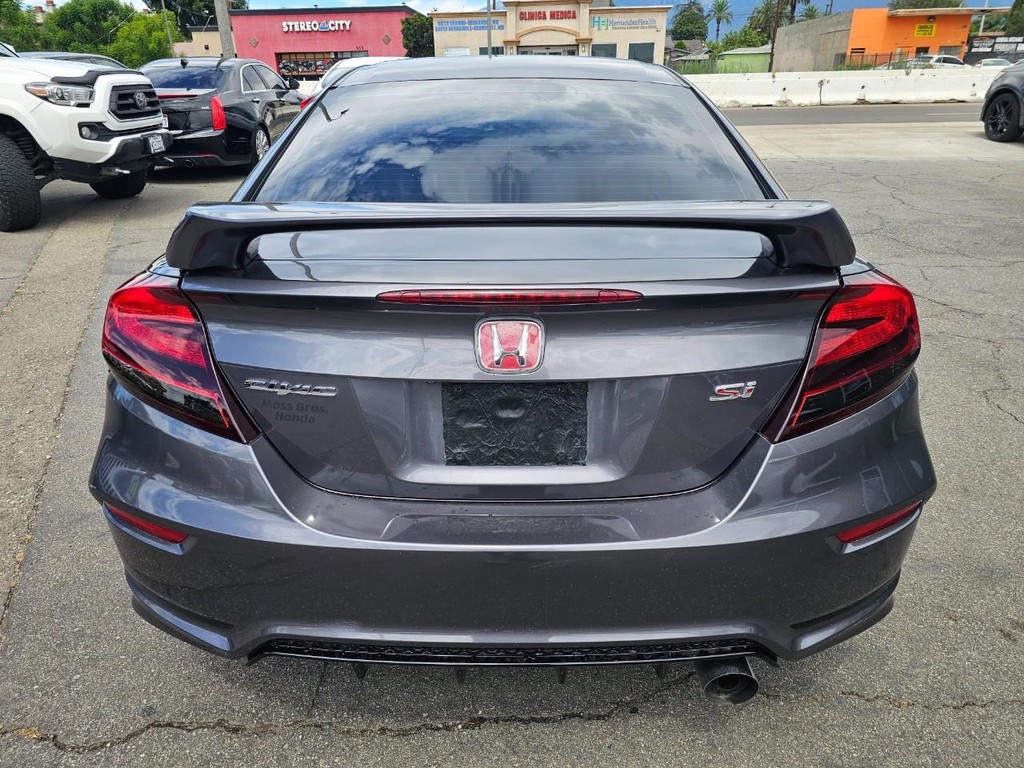 Honda Civic Coupe Vehicle Full-screen Gallery Image 5