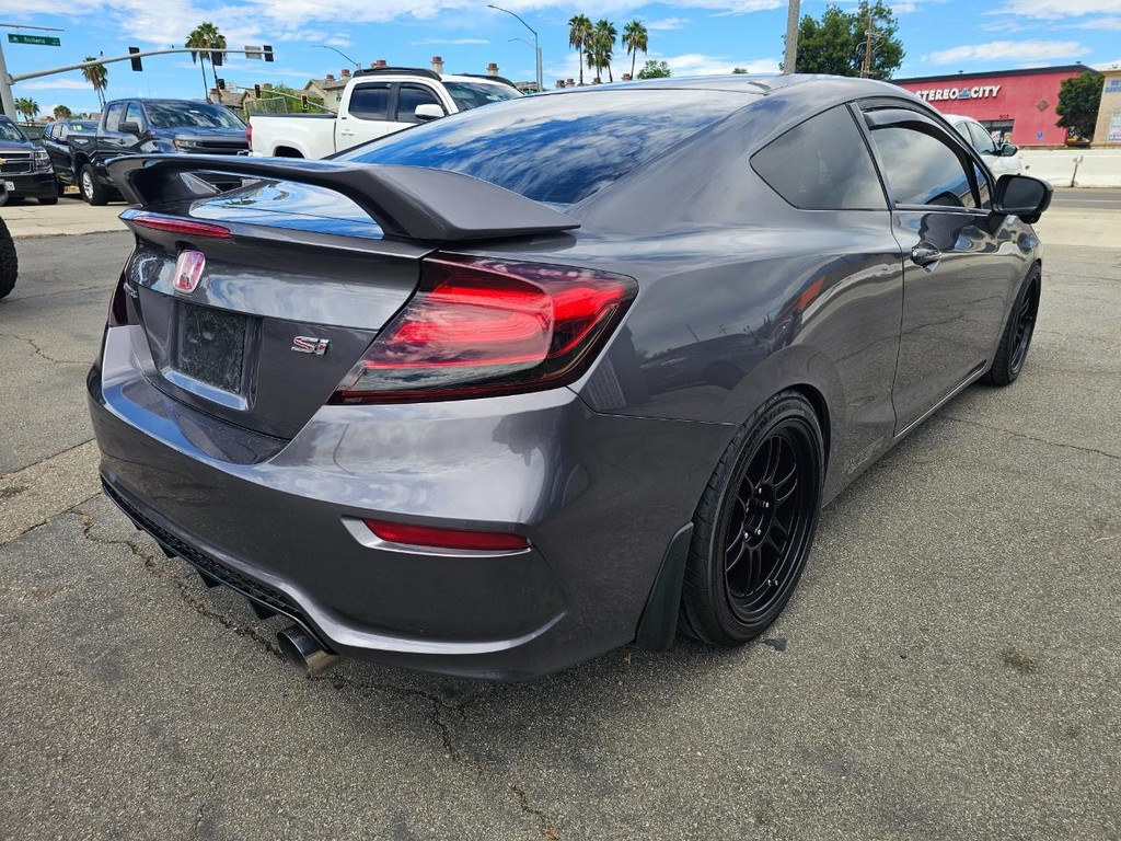 Honda Civic Coupe Vehicle Full-screen Gallery Image 6