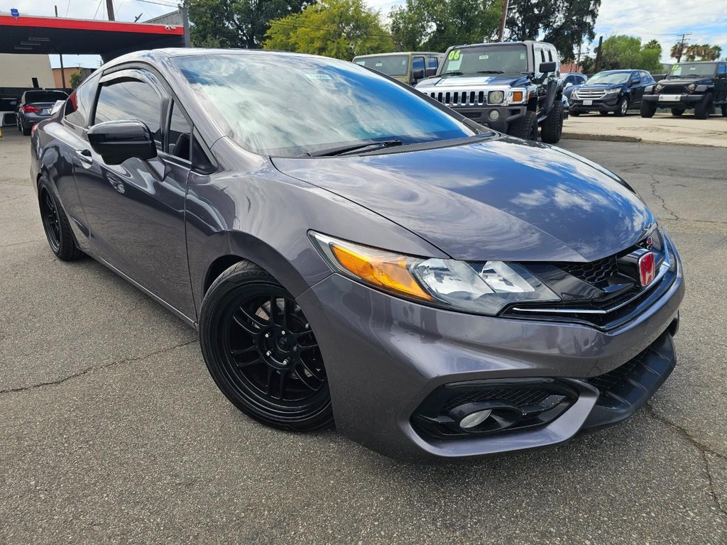 Honda Civic Coupe Vehicle Full-screen Gallery Image 8