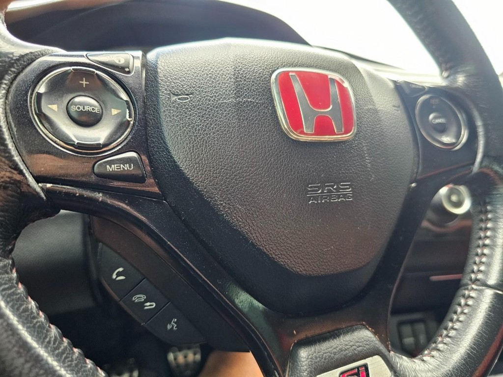 Honda Civic Coupe Vehicle Full-screen Gallery Image 19