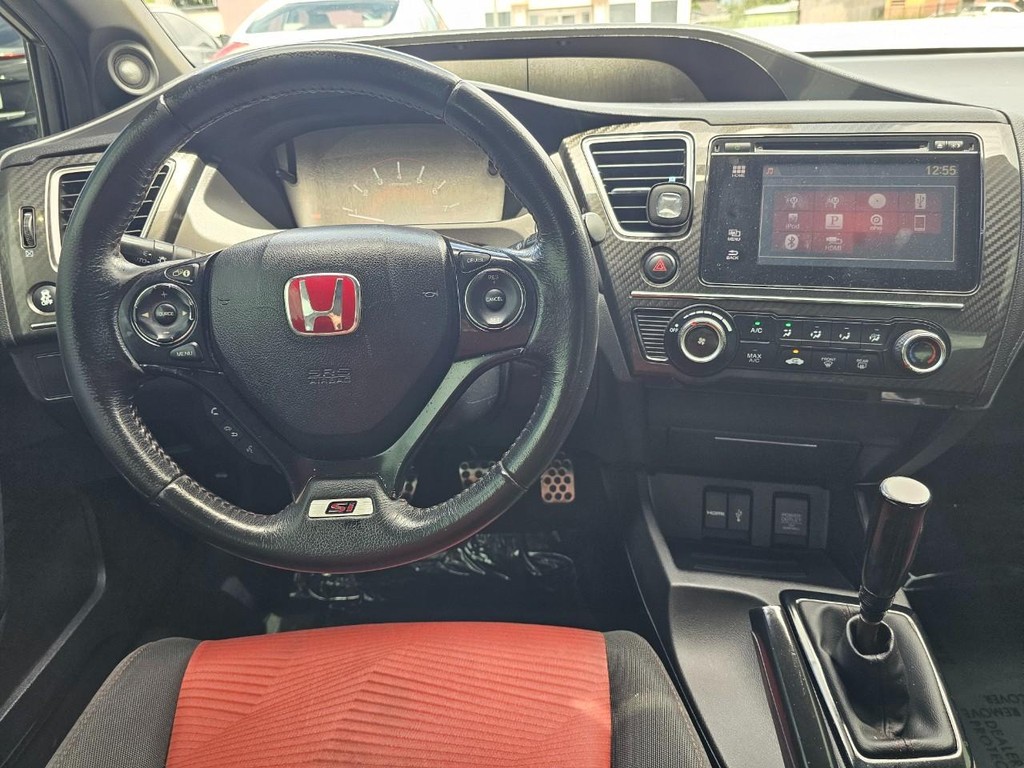 Honda Civic Coupe Vehicle Full-screen Gallery Image 27