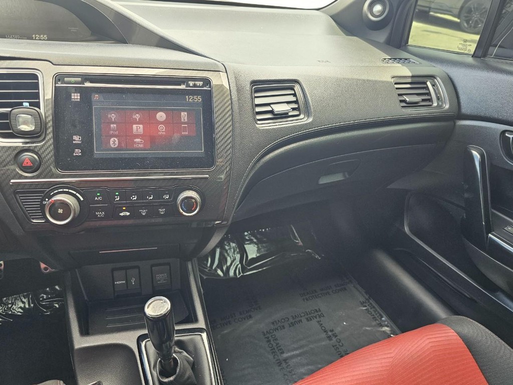 Honda Civic Coupe Vehicle Full-screen Gallery Image 29