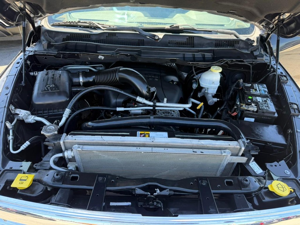 Ram 1500 Classic Vehicle Full-screen Gallery Image 20