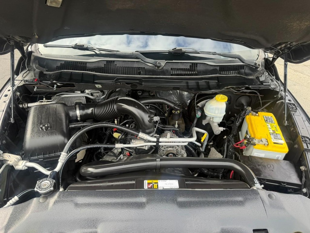 Ram 1500 Vehicle Full-screen Gallery Image 14
