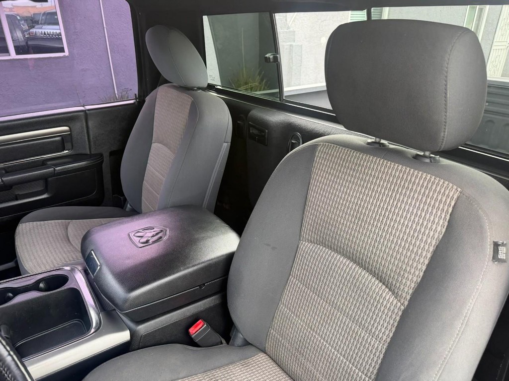Ram 1500 Vehicle Full-screen Gallery Image 15