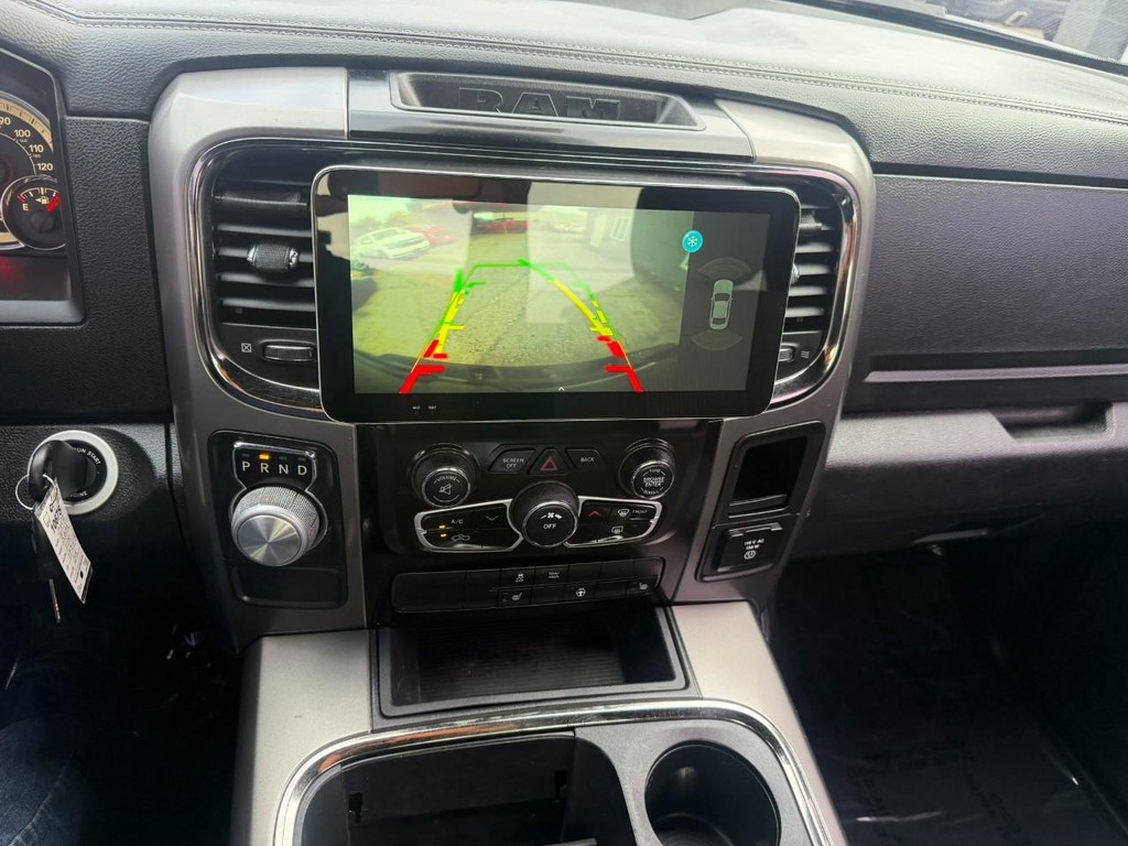 Ram 1500 Vehicle Full-screen Gallery Image 24