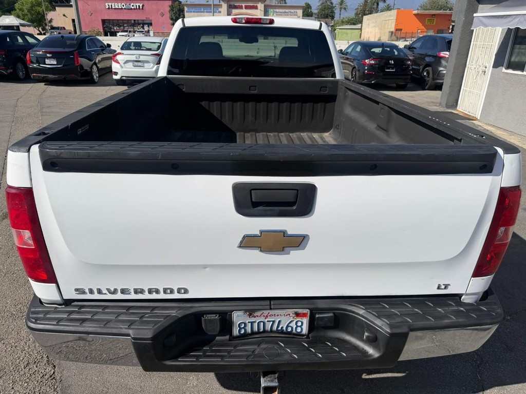 Chevrolet Silverado 1500 Vehicle Full-screen Gallery Image 7