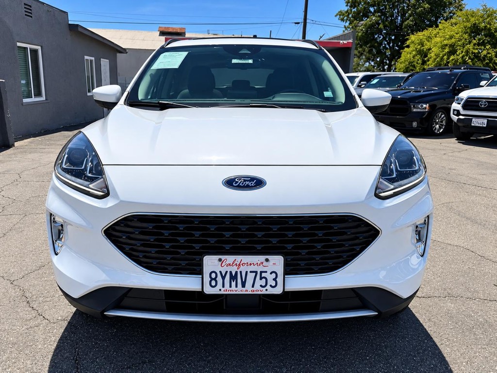 Ford Escape Vehicle Full-screen Gallery Image 14