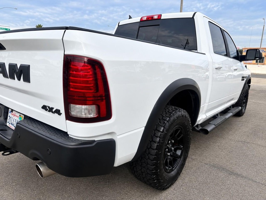Ram 1500 Vehicle Full-screen Gallery Image 10