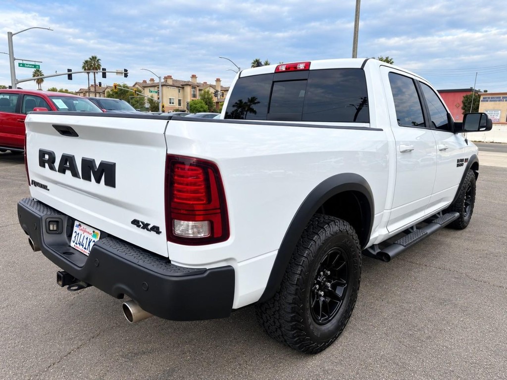 Ram 1500 Vehicle Full-screen Gallery Image 11