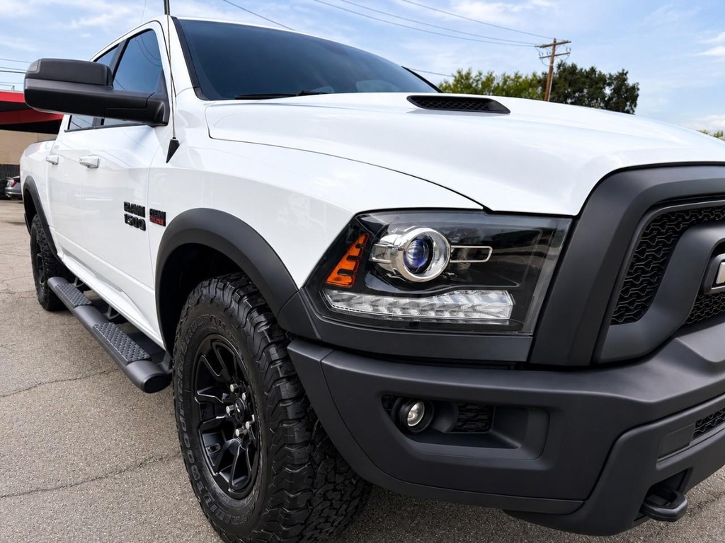 Ram 1500 Vehicle Full-screen Gallery Image 14