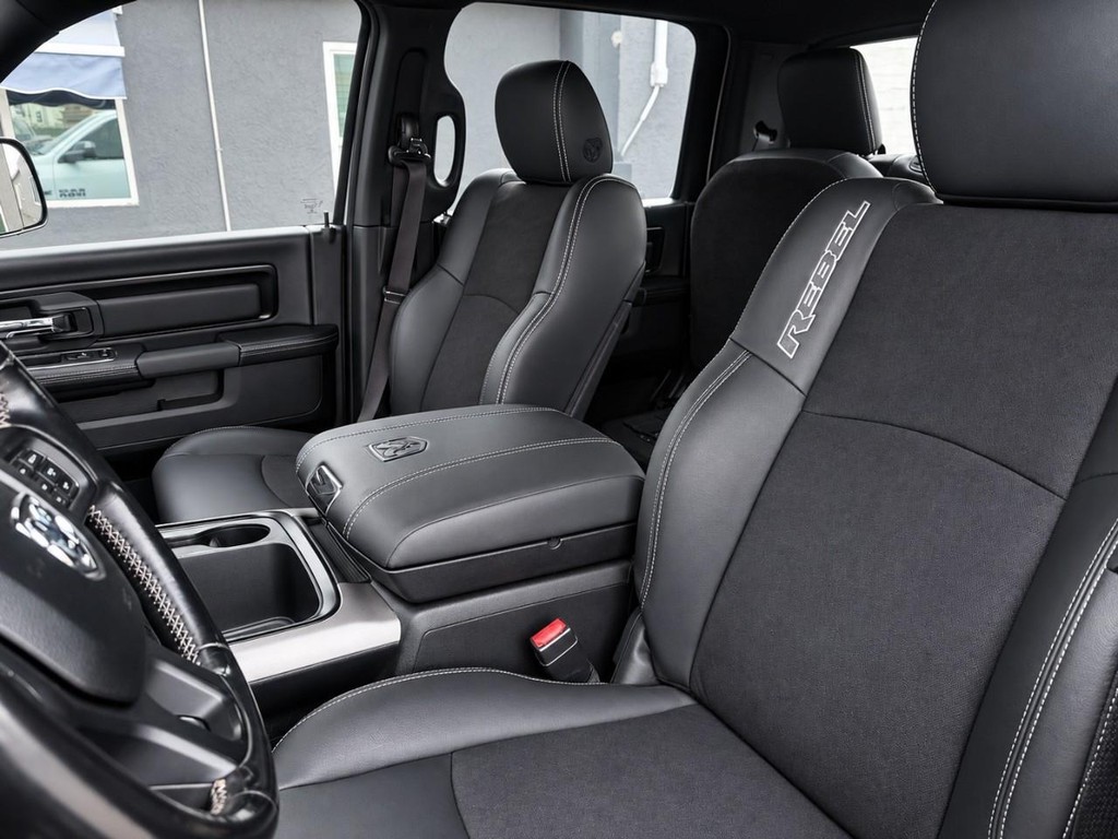 Ram 1500 Vehicle Full-screen Gallery Image 21