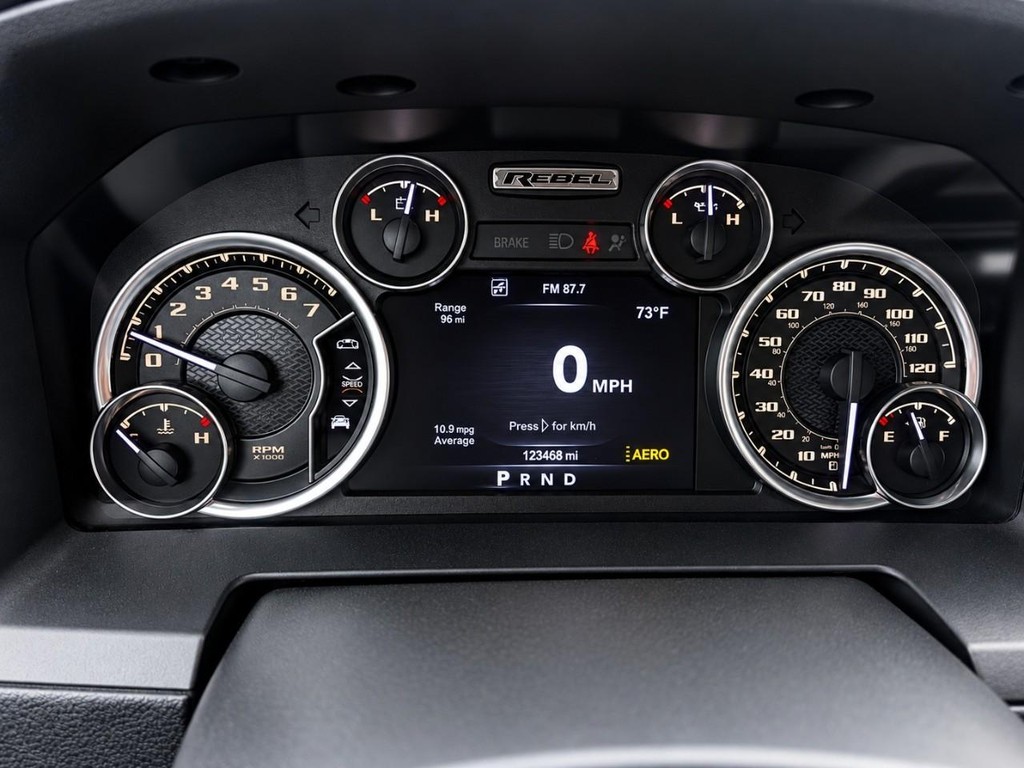 Ram 1500 Vehicle Full-screen Gallery Image 26