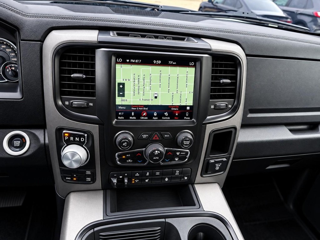 Ram 1500 Vehicle Full-screen Gallery Image 29