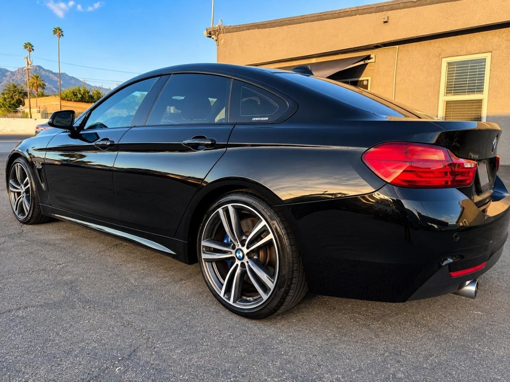 BMW 4 Series Vehicle Full-screen Gallery Image 6