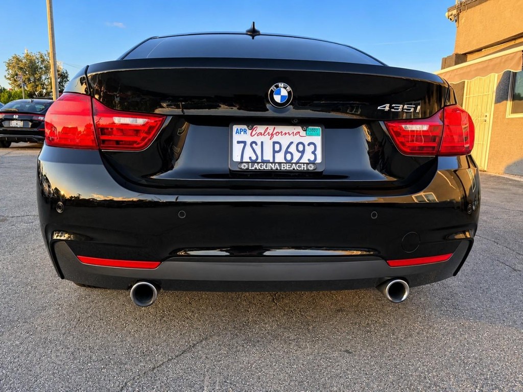 BMW 4 Series Vehicle Full-screen Gallery Image 7