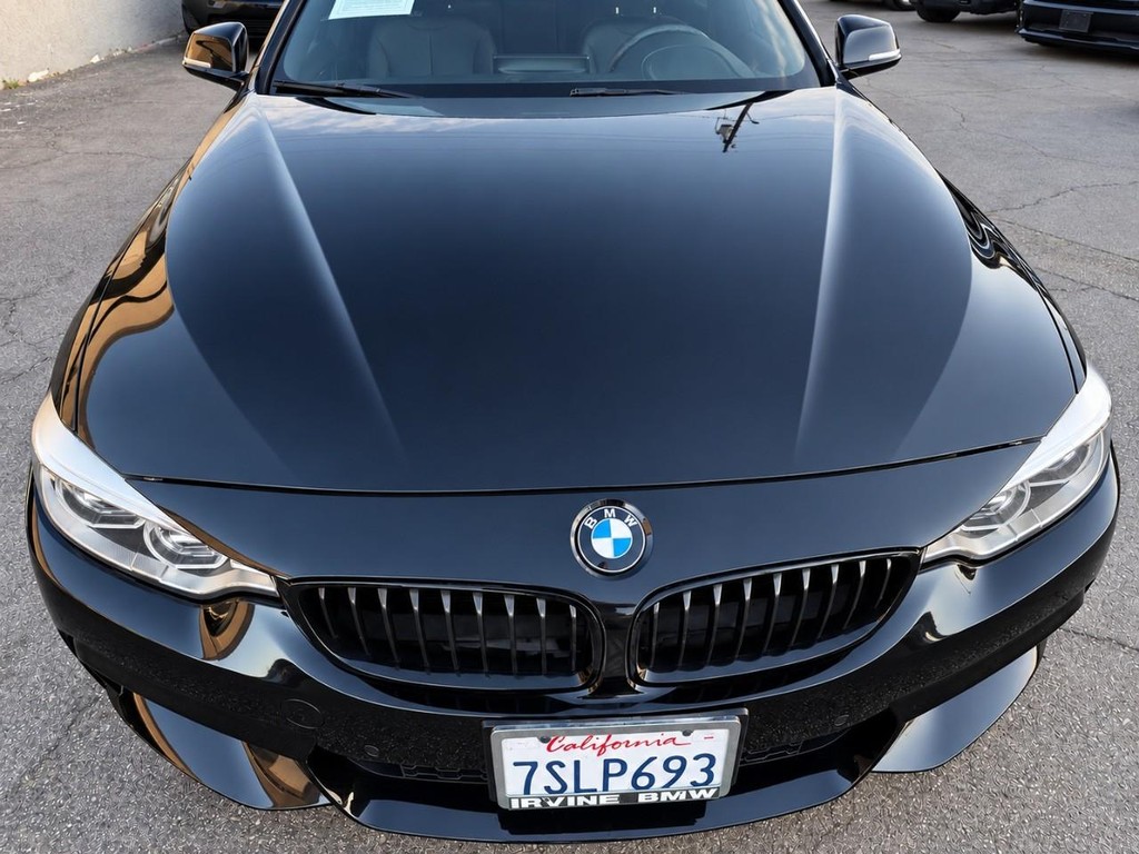 BMW 4 Series Vehicle Full-screen Gallery Image 13