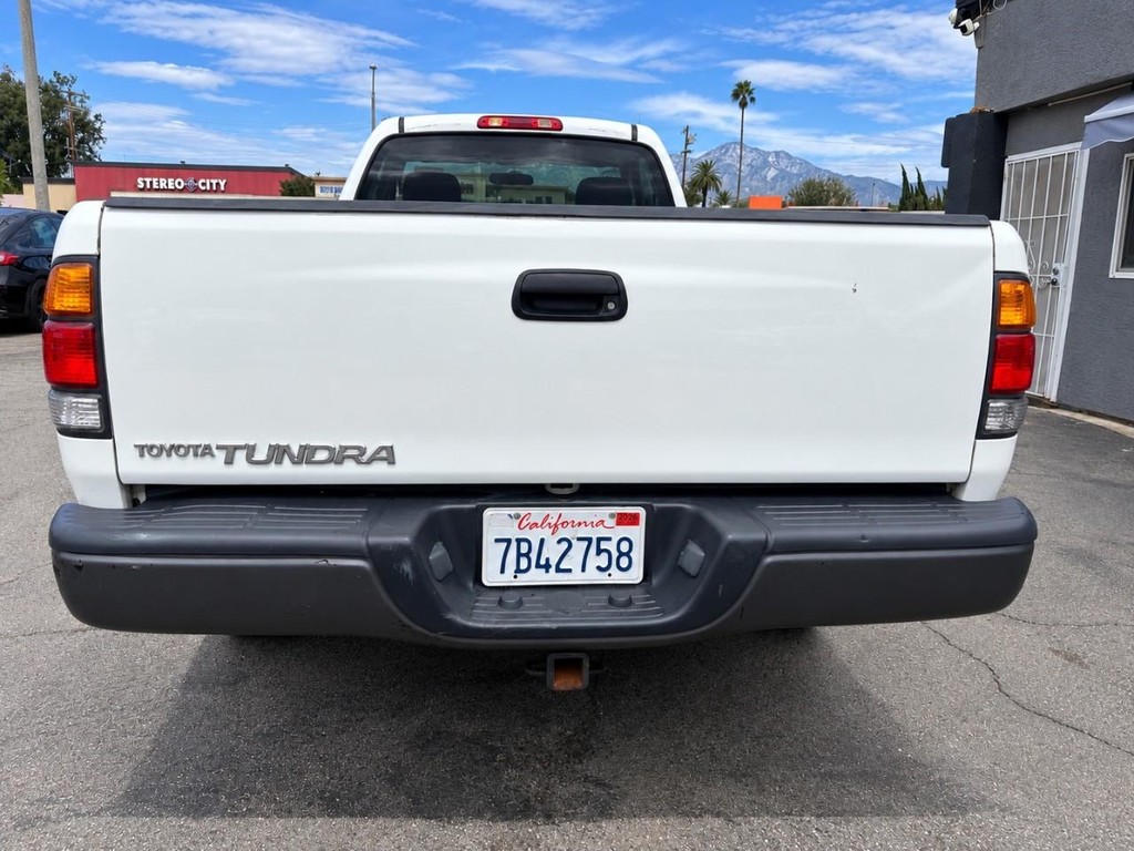 Toyota Tundra Vehicle Full-screen Gallery Image 7