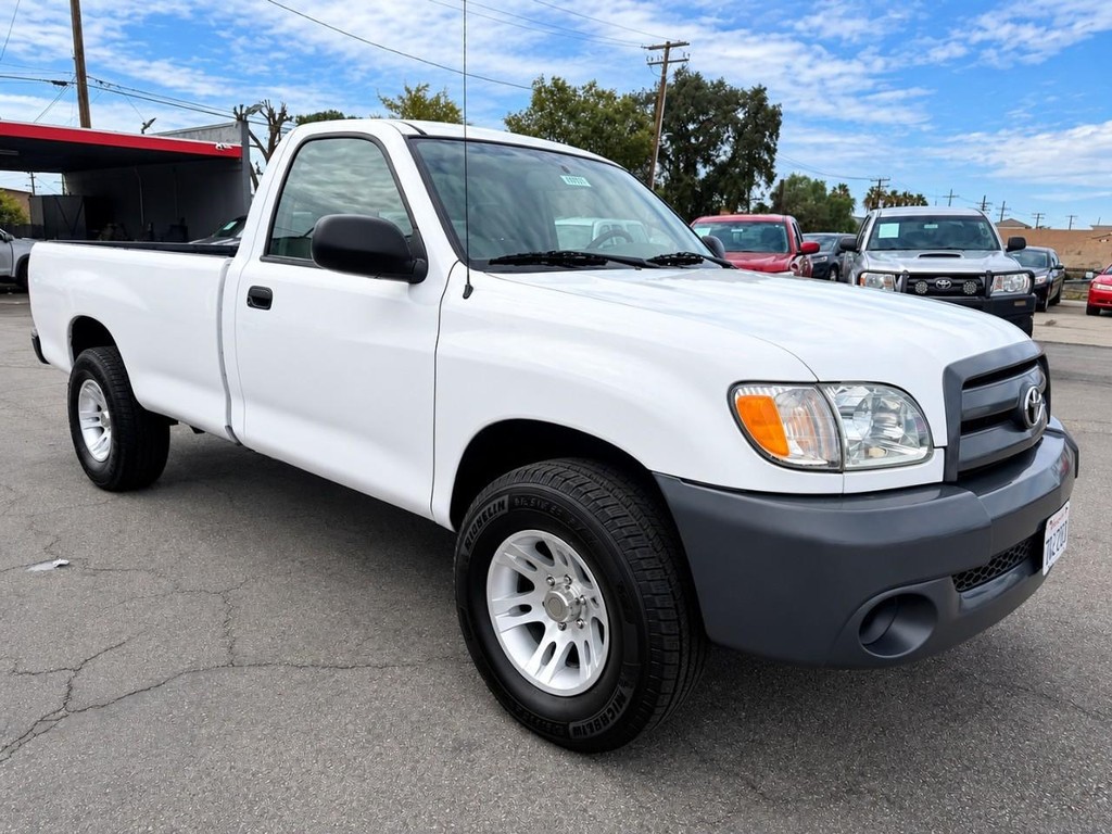 Toyota Tundra Vehicle Full-screen Gallery Image 13