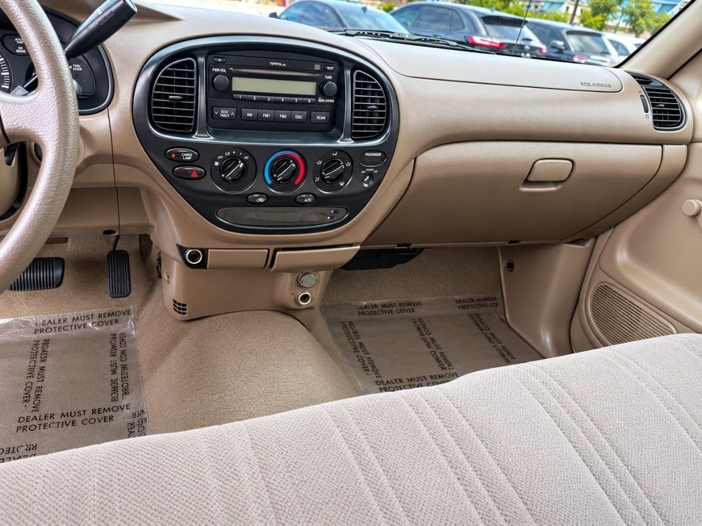 Toyota Tundra Vehicle Full-screen Gallery Image 20