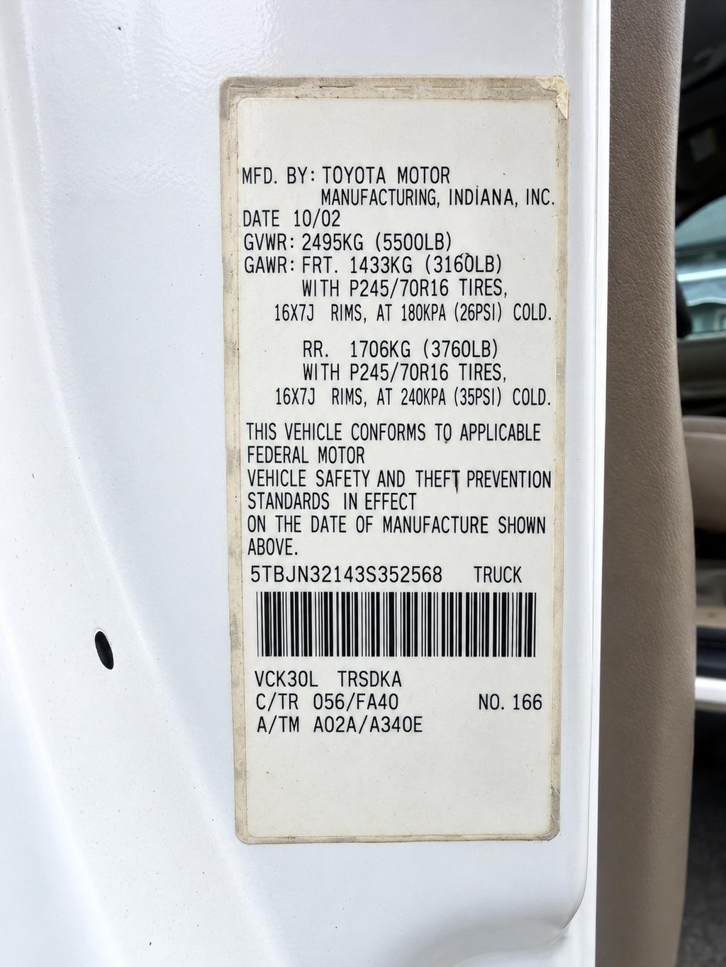 Toyota Tundra Vehicle Full-screen Gallery Image 28