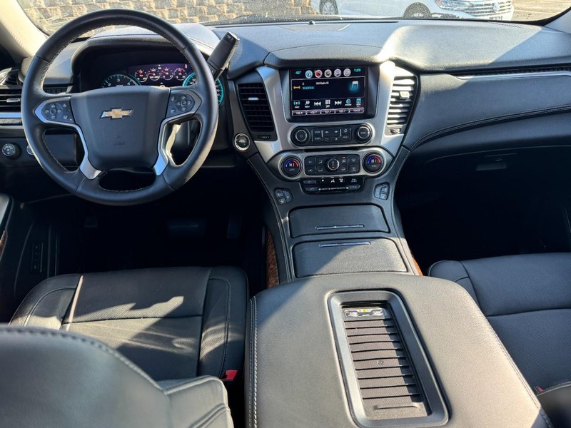 Chevrolet Tahoe Vehicle Full-screen Gallery Image 12