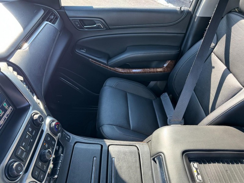 Chevrolet Tahoe Vehicle Full-screen Gallery Image 14