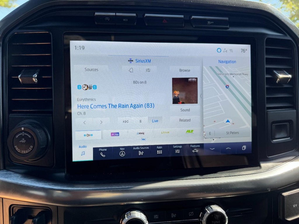 Ford F-150 Vehicle Full-screen Gallery Image 20