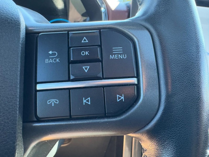 Ford F-150 Vehicle Full-screen Gallery Image 18