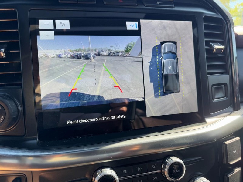 Ford F-150 Vehicle Full-screen Gallery Image 22