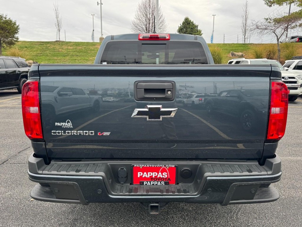 Chevrolet Colorado Vehicle Full-screen Gallery Image 04