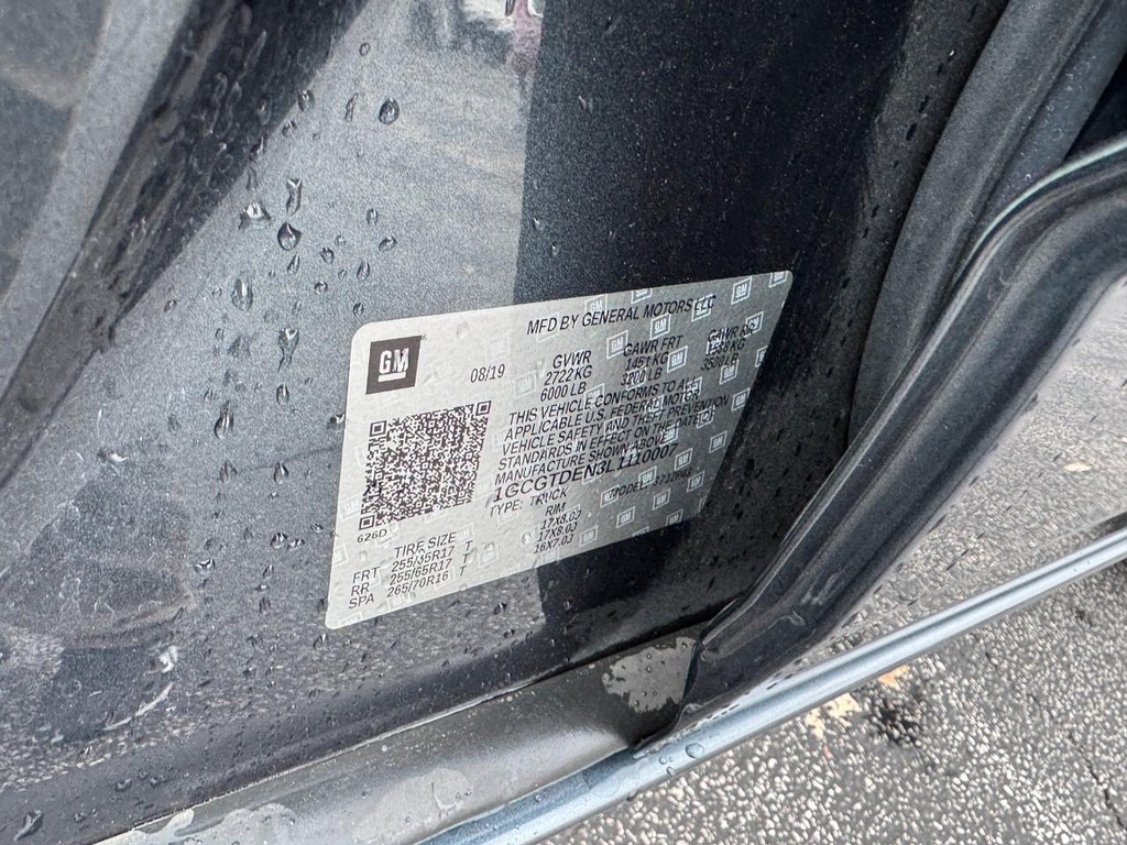 Chevrolet Colorado Vehicle Full-screen Gallery Image 23