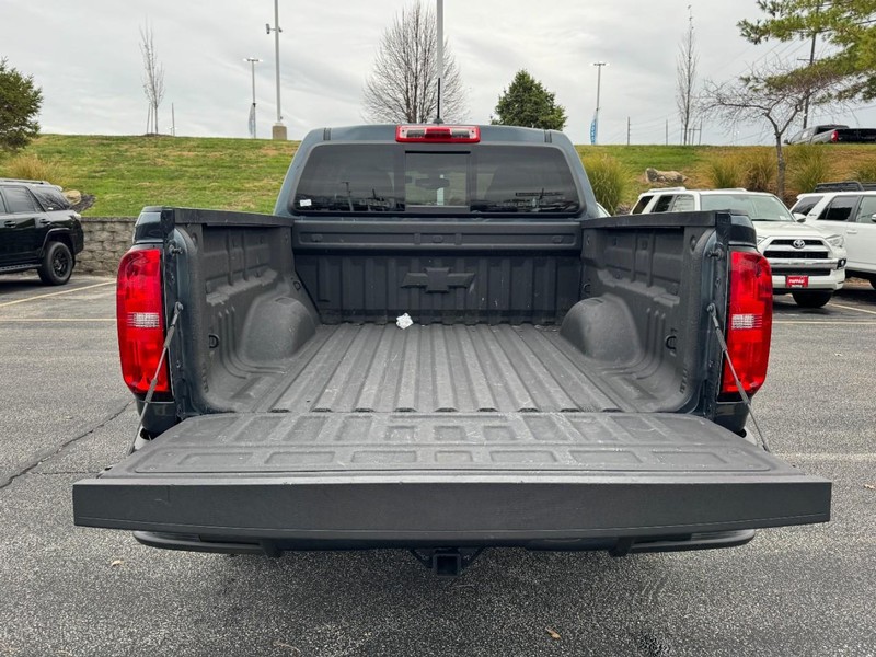 Chevrolet Colorado Vehicle Full-screen Gallery Image 06