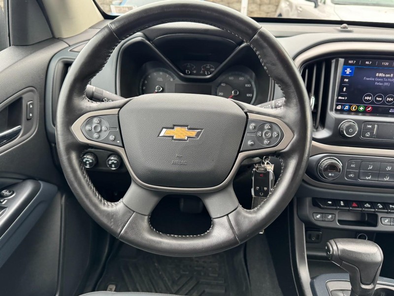 Chevrolet Colorado Vehicle Full-screen Gallery Image 12